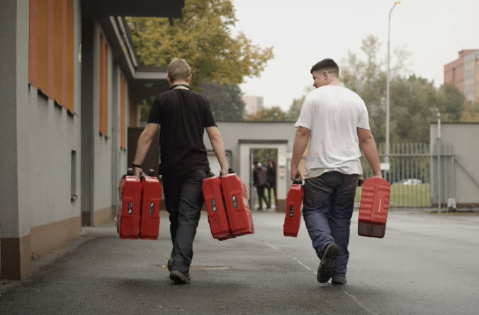 Udržitelnost je u nás taky téma, a proto stroje po ukončení Fleet managementu od zákazníků putujou do škol, přímo mezi studenty. Děkujeme všem za spolupráci! Projekt #Tools4Schools