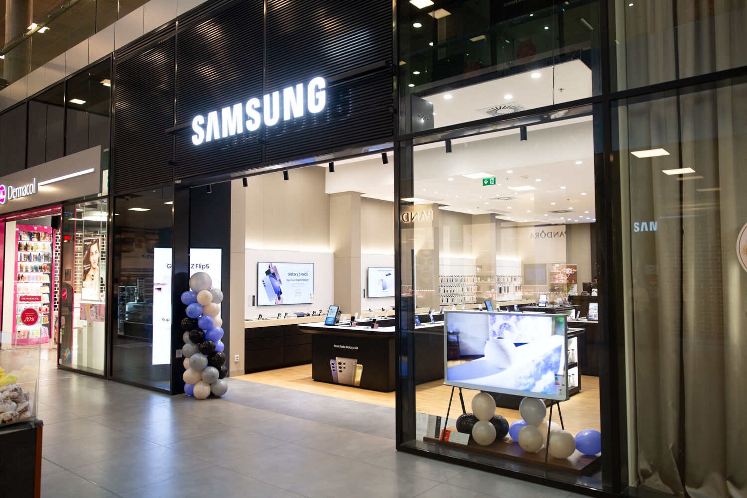 Prodejna Samsung - FORUM Nová Karolina Ostrava