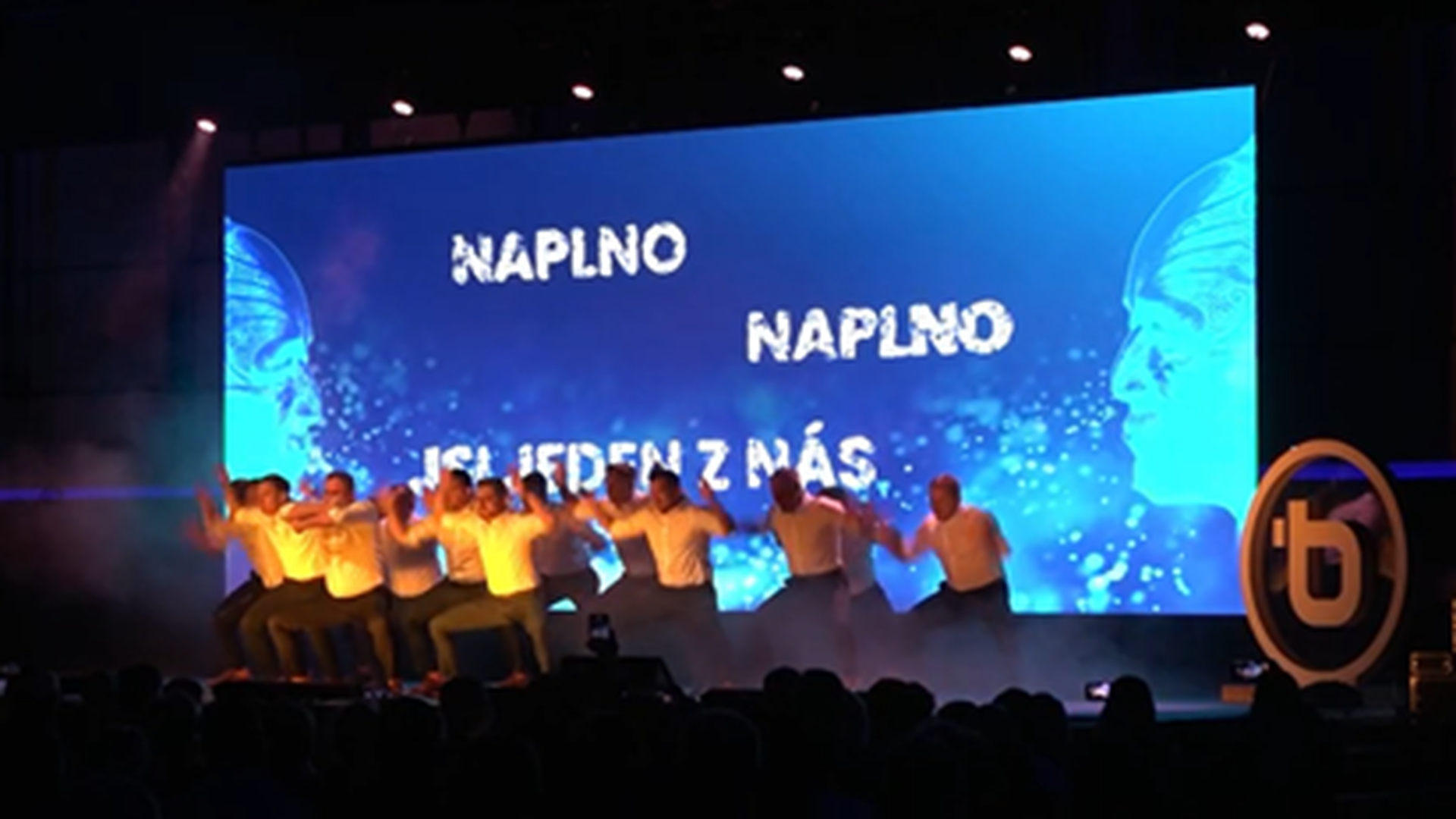 Tanec Haka v podání našich kravaťáků :)