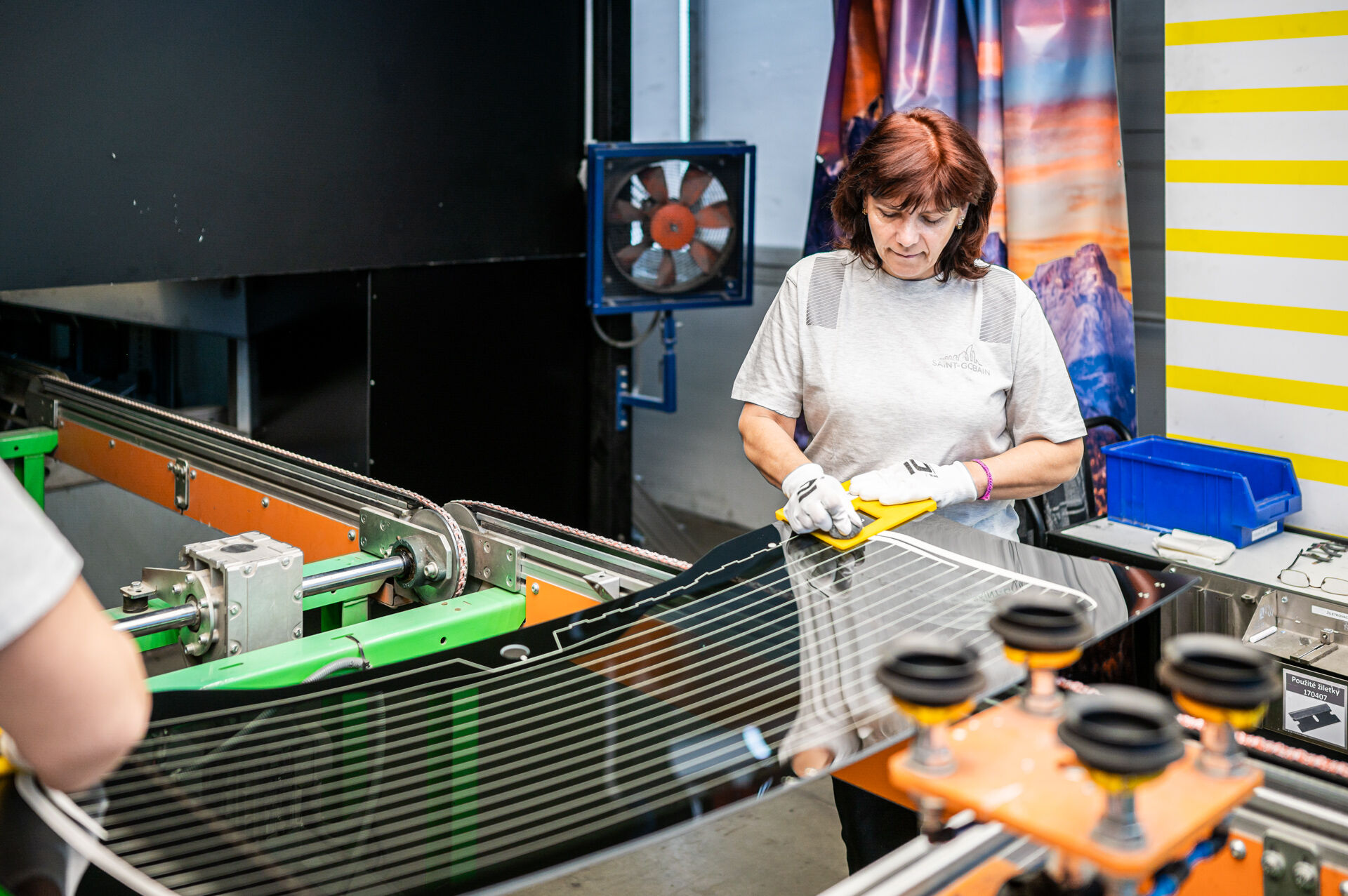 Naše linky jsou jak automatické, tak poloautomatické